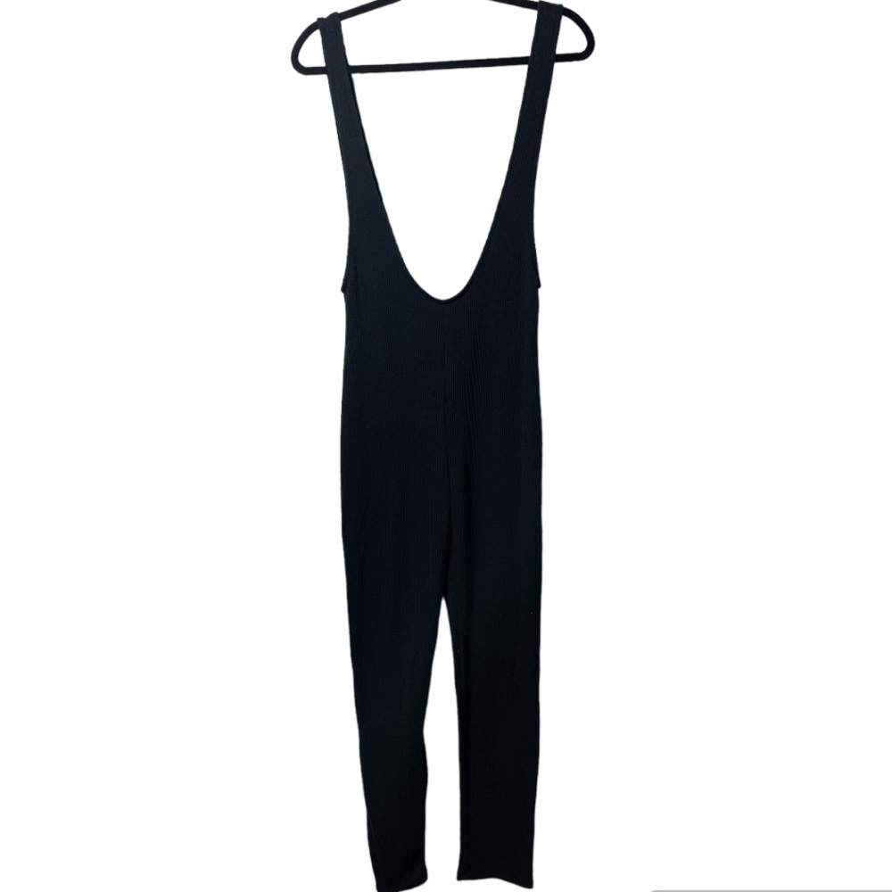 NWOT - Fashion nova ribbed under bust romper